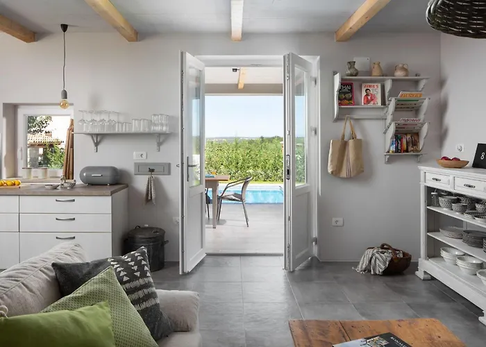 Vikendica Mit Eigenem Pool By Interhome Cepljani