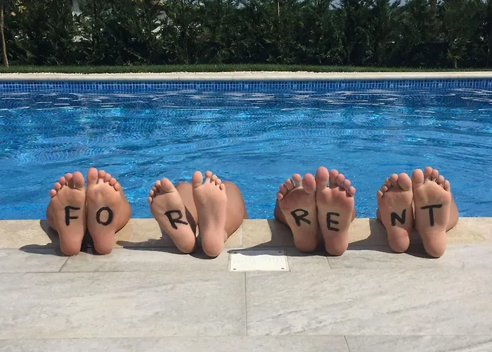 Mit Eigenem Pool By Interhome *